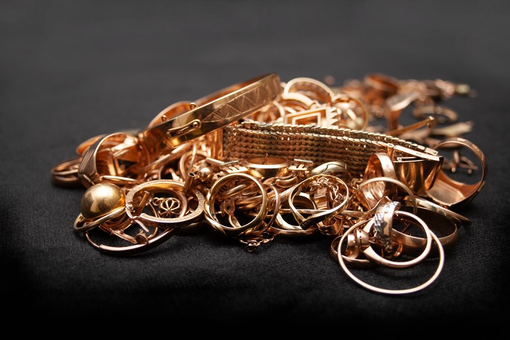 Verkoop van gouden sieraden