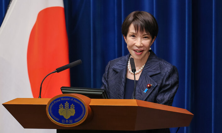 Weekly Selection: Dutch Central Bank Issues Warning, French General Calls for Sacrifice, Japan Faces Debt Stress & The Golden To